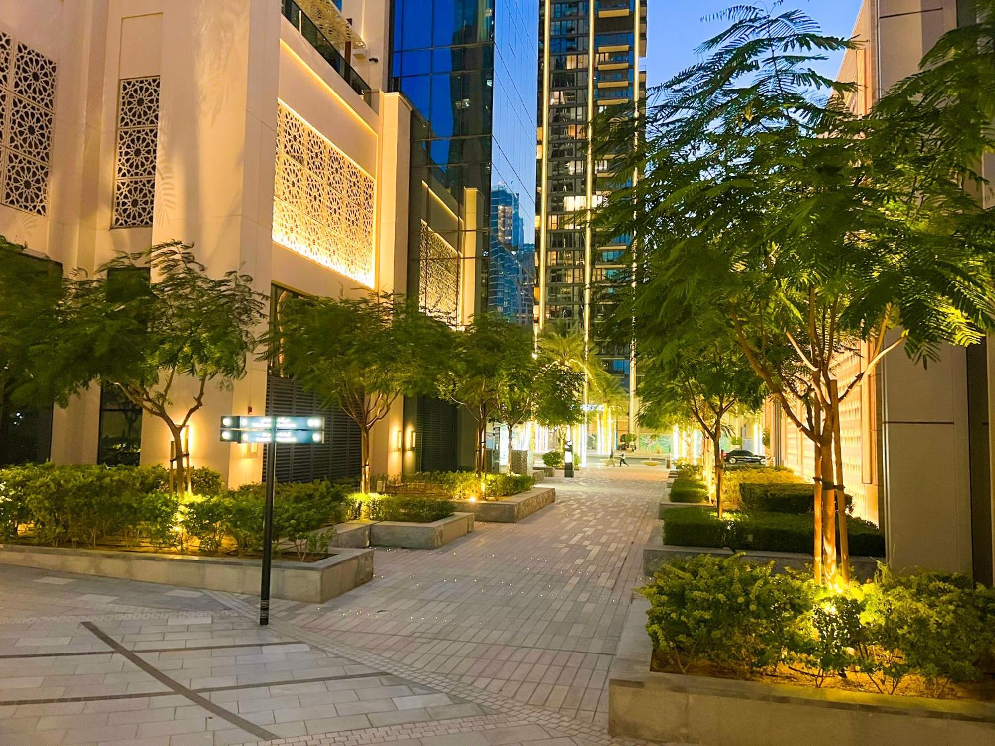 Downtown Luxury - Stunning Burj Khalifa & Sea View - 5 Minutes Walk To Dubai Mall Extérieur photo