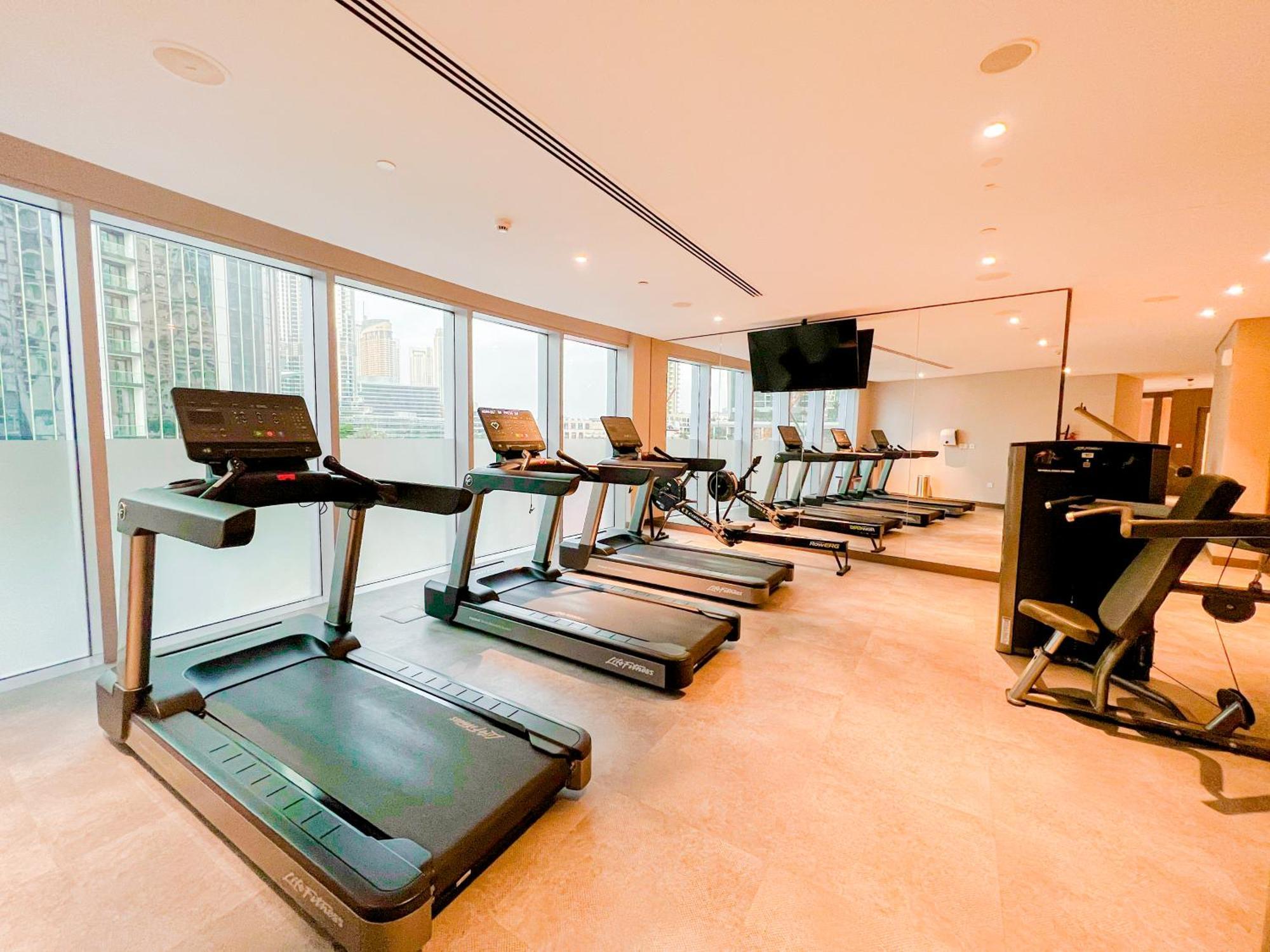 Downtown Luxury - Stunning Burj Khalifa & Sea View - 5 Minutes Walk To Dubai Mall Extérieur photo