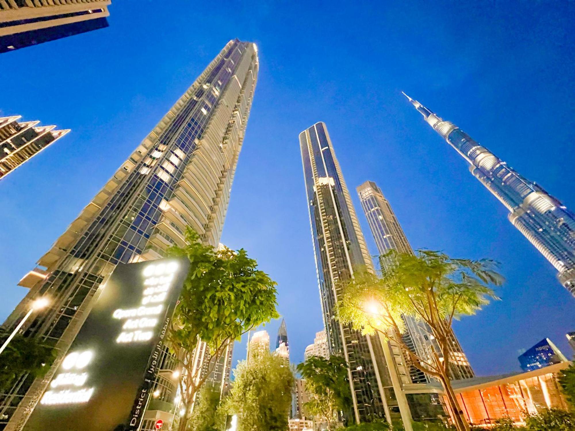 Downtown Luxury - Stunning Burj Khalifa & Sea View - 5 Minutes Walk To Dubai Mall Extérieur photo
