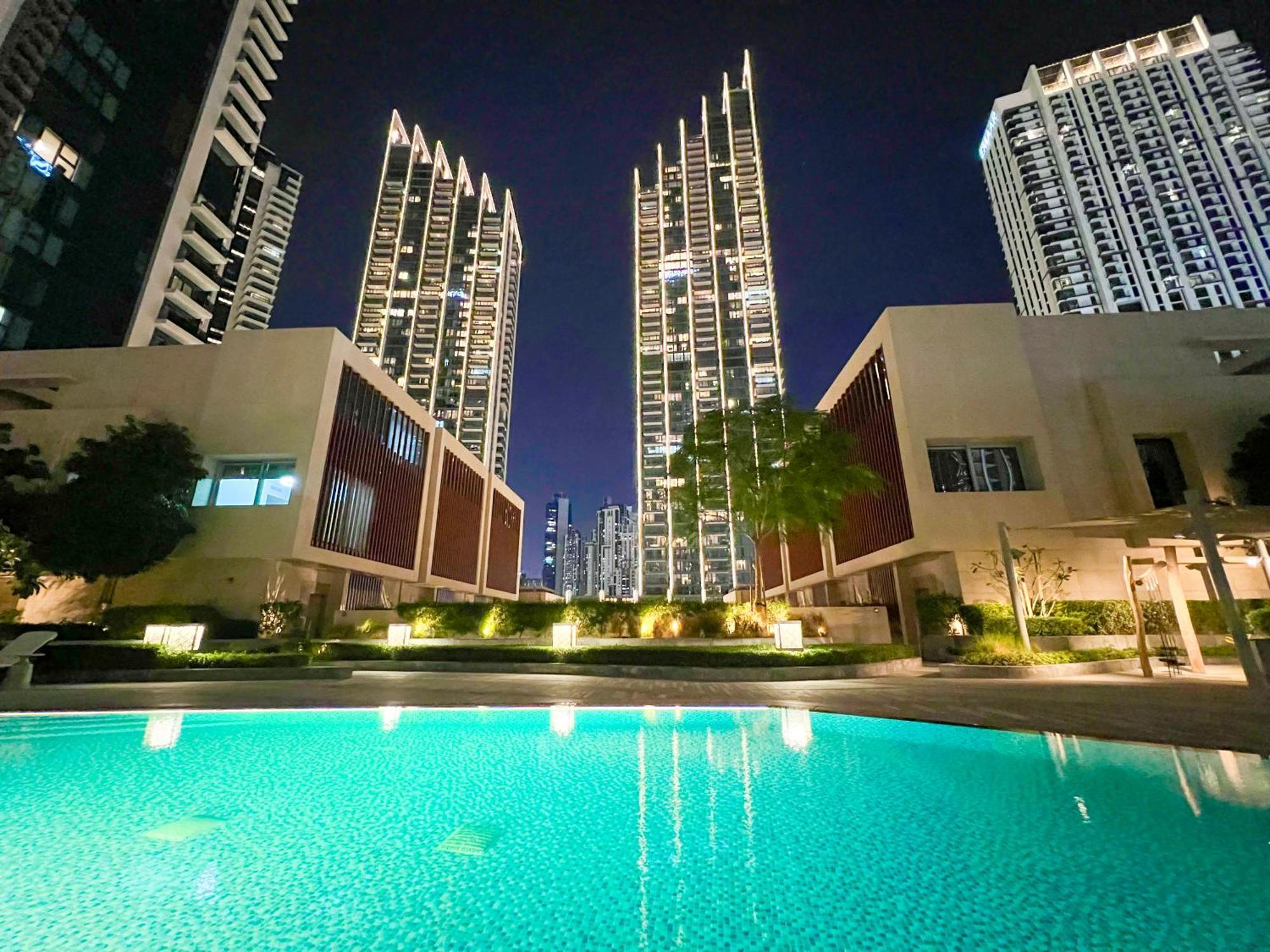 Downtown Luxury - Stunning Burj Khalifa & Sea View - 5 Minutes Walk To Dubai Mall Extérieur photo