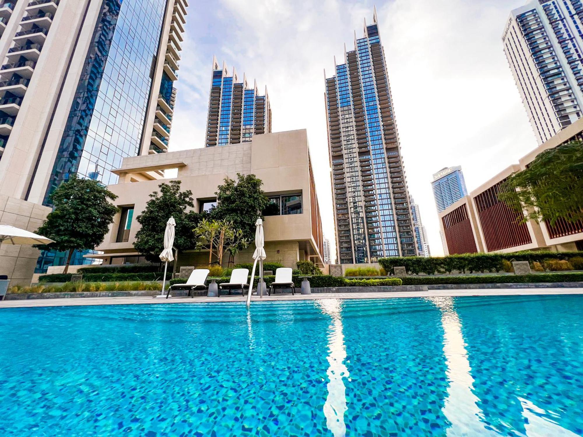 Downtown Luxury - Stunning Burj Khalifa & Sea View - 5 Minutes Walk To Dubai Mall Extérieur photo