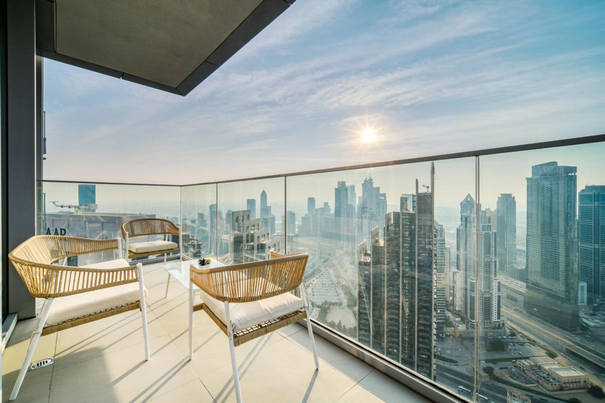 Downtown Luxury - Stunning Burj Khalifa & Sea View - 5 Minutes Walk To Dubai Mall Extérieur photo