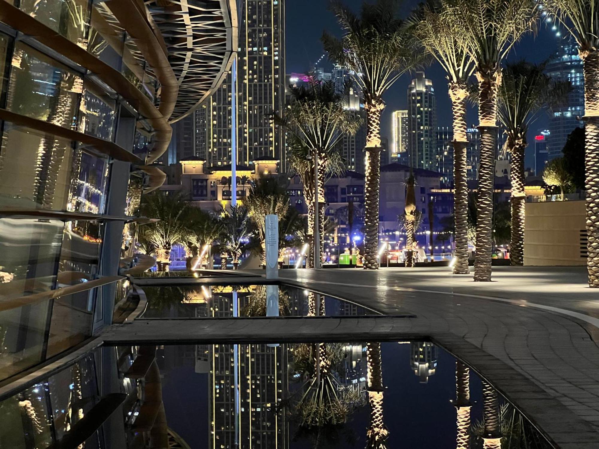 Downtown Luxury - Stunning Burj Khalifa & Sea View - 5 Minutes Walk To Dubai Mall Extérieur photo